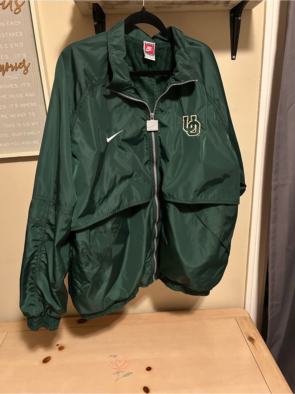 Nike Green Windbreaker Jacket with Embroidered Oregon Ducks Logo